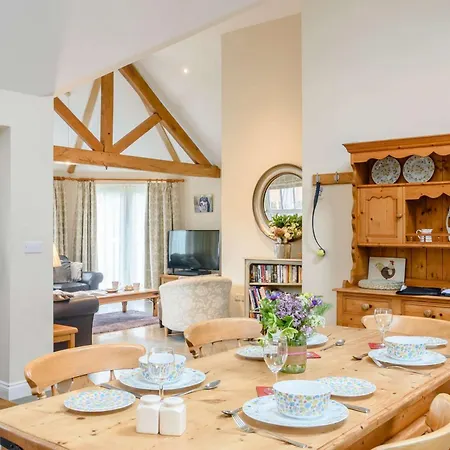 1 Bed In Thirsk 40354 Holiday home